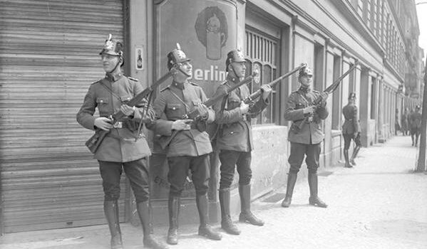Die Geschichte der Polizei ab der Weimarer Republik bis heute